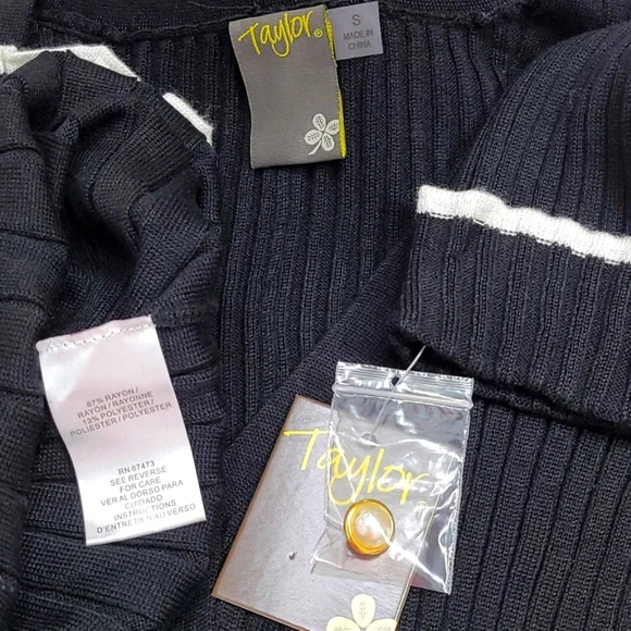 Taylor Fit And Flare Colorblock Mini Sweater Dress - Picture 5 of 17